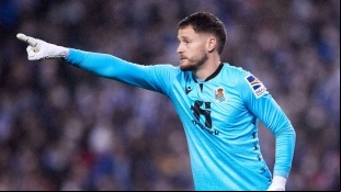 Álex Remiro tiene un pie en el Aston Villa / Marca